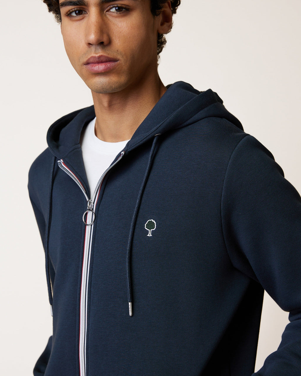 sweat-a-capuche-bleu-marine-coton-modele-mesnil-S5