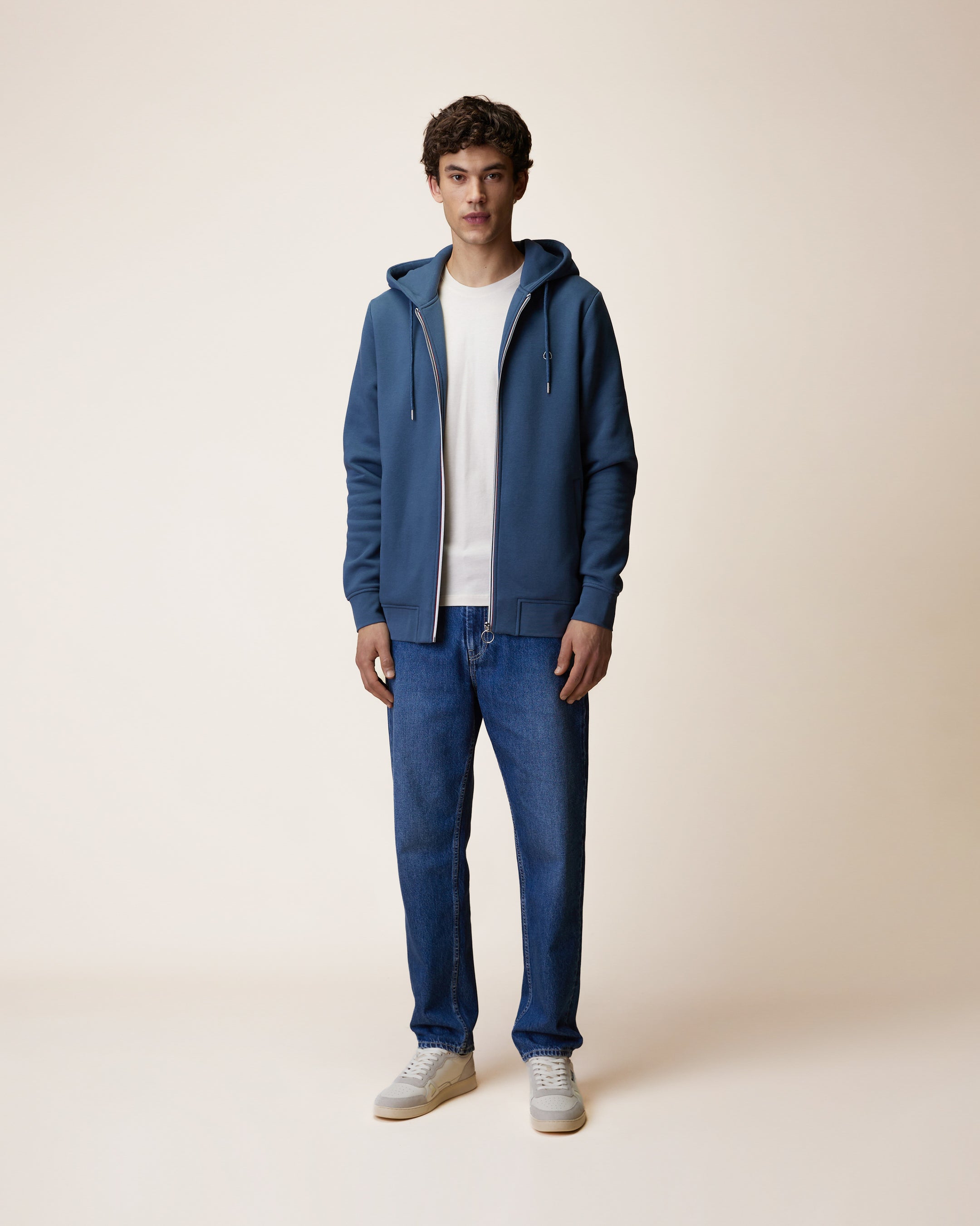 sweat-a-capuche-bleu-coton-modele-mesnil-S1