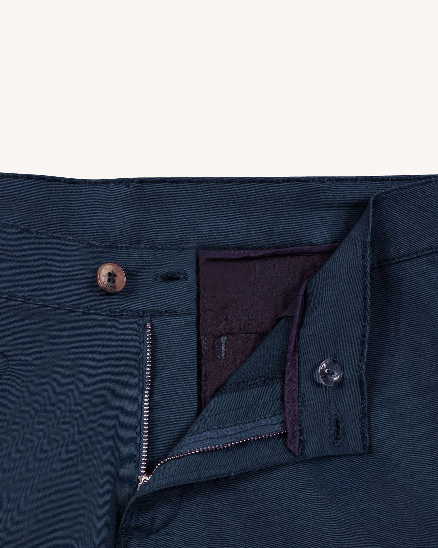 navy-blue-organic-cotton-chino-brix-model-P2