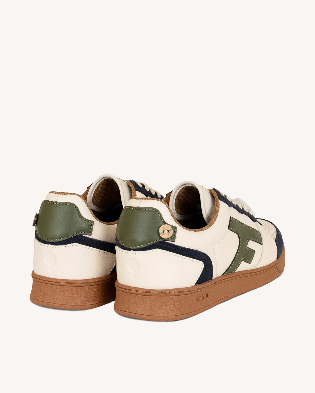 baskets-ecrues-bleu-marine-cuir-nylon-recycle-modele-hazel-P3