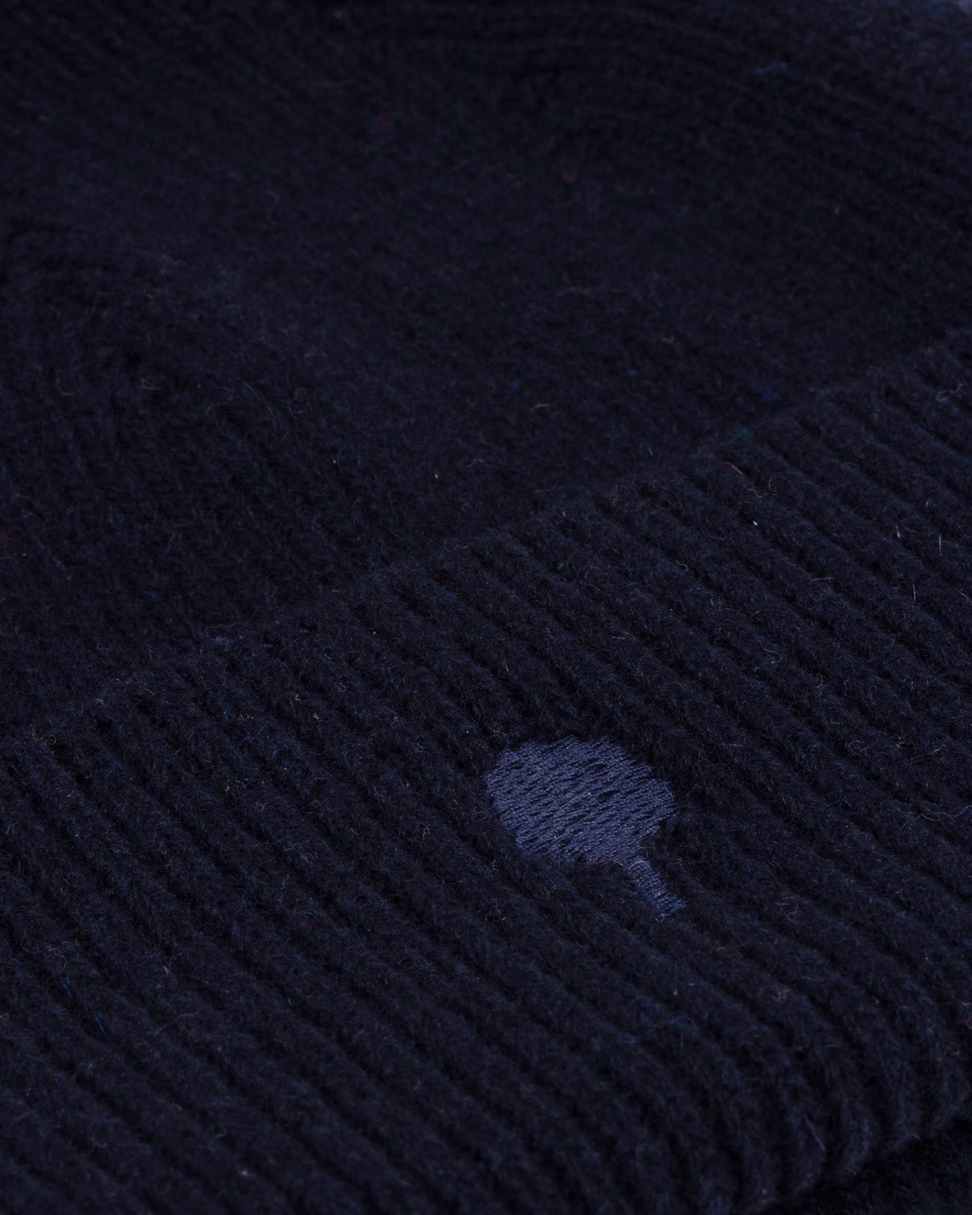 bonnet-bleu-marine-laine-polyamide-modele-beanie-P2