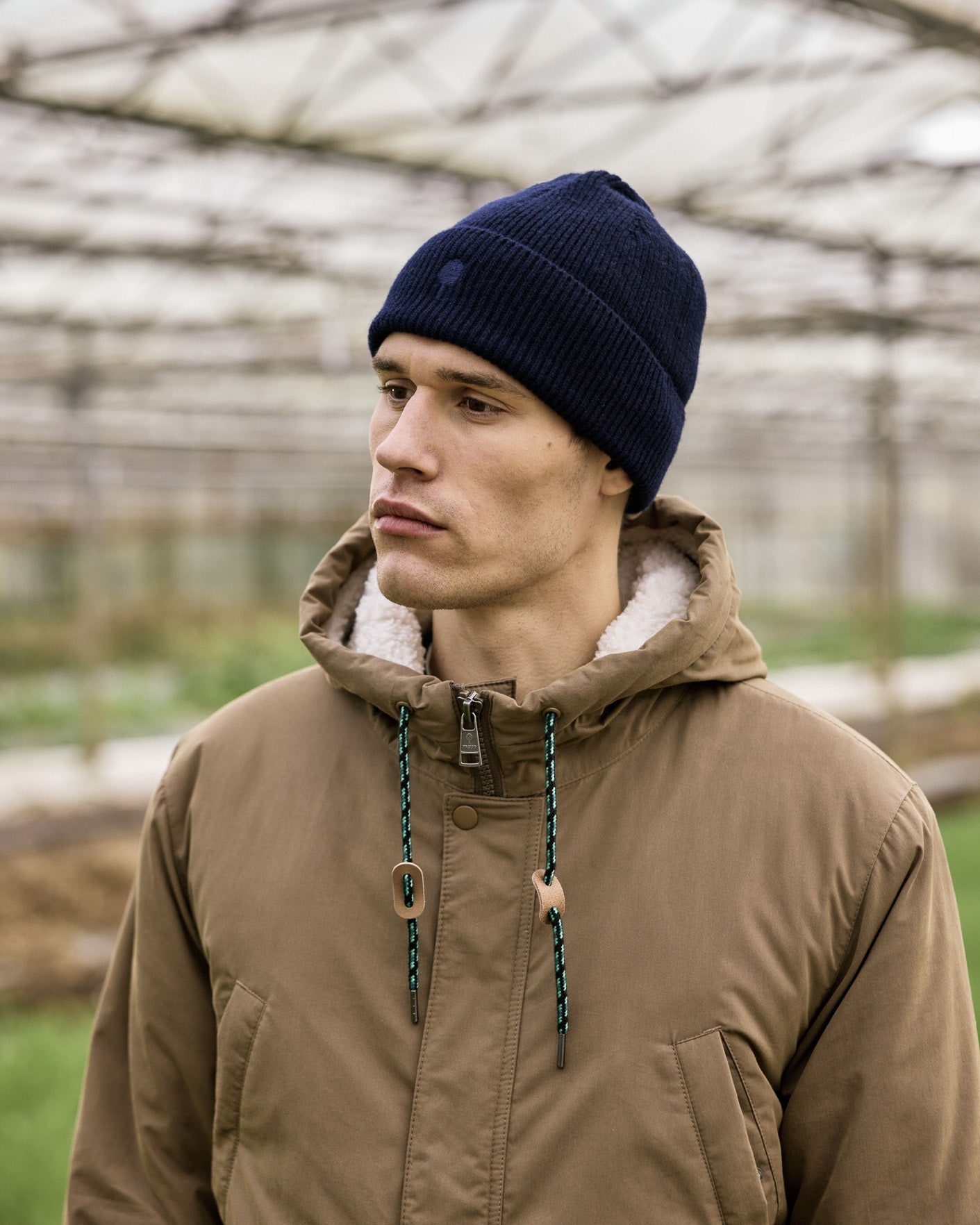 bonnet-bleu-marine-laine-polyamide-modele-beanie-P3