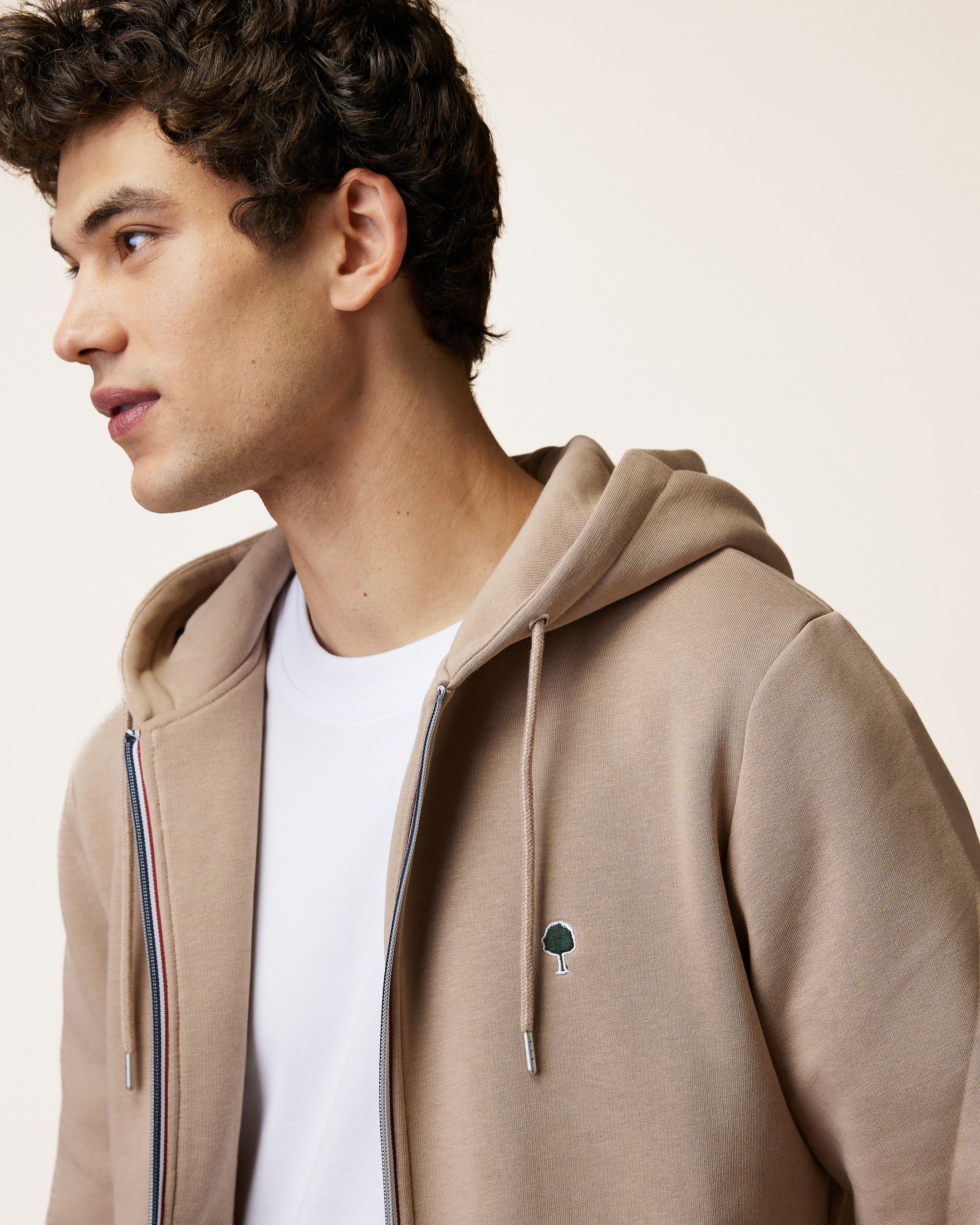 sweat-beige-clair-coton-polyester-recycles-modele-mesnil-S5