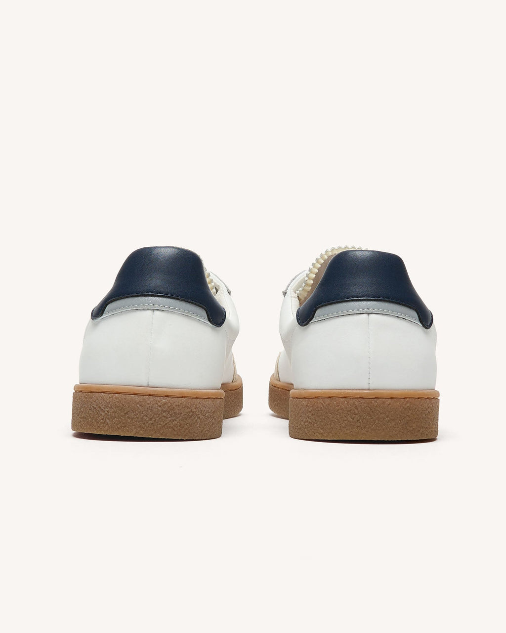 baskets-blanches-bleu-marine-cuir-cuir-suede-modele-lumbo-2-P4
