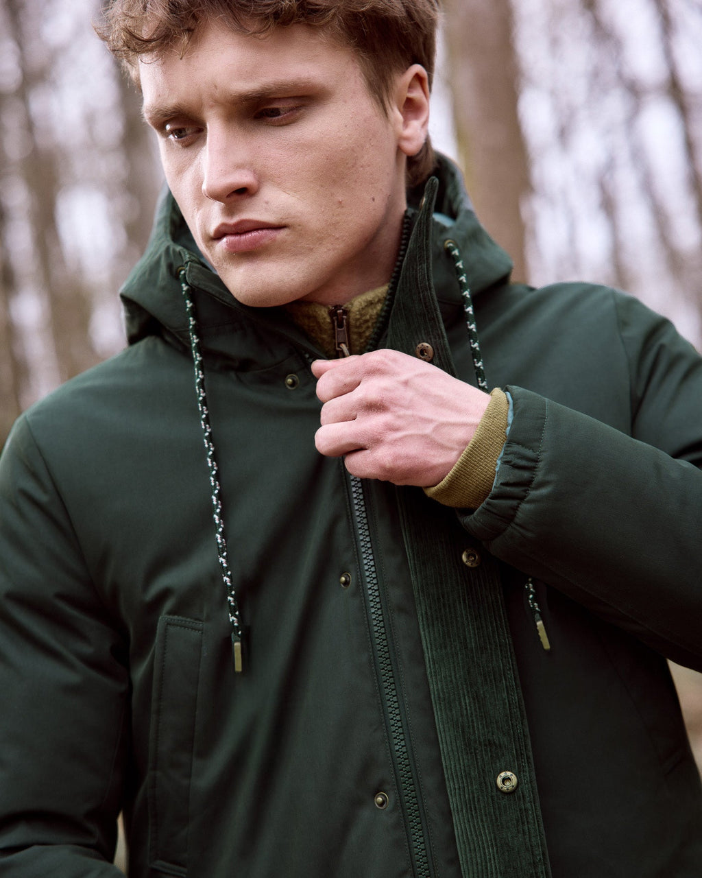coat-dark-green-recycled-cotton-polyamide-model-cheverny-P7