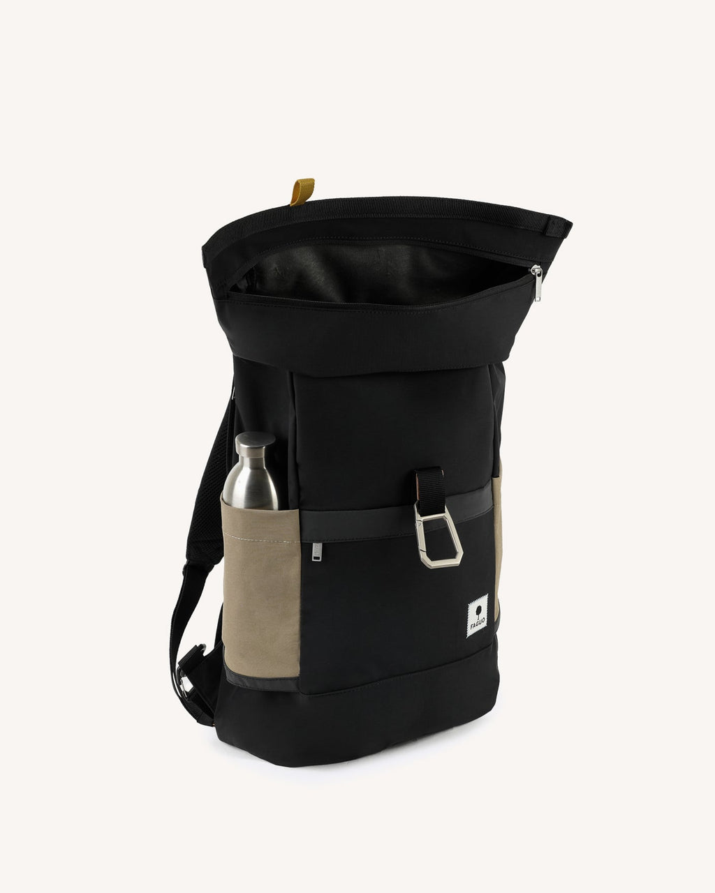sac-noir-nylon-recycle-modele-cycling-medium-bag-P4