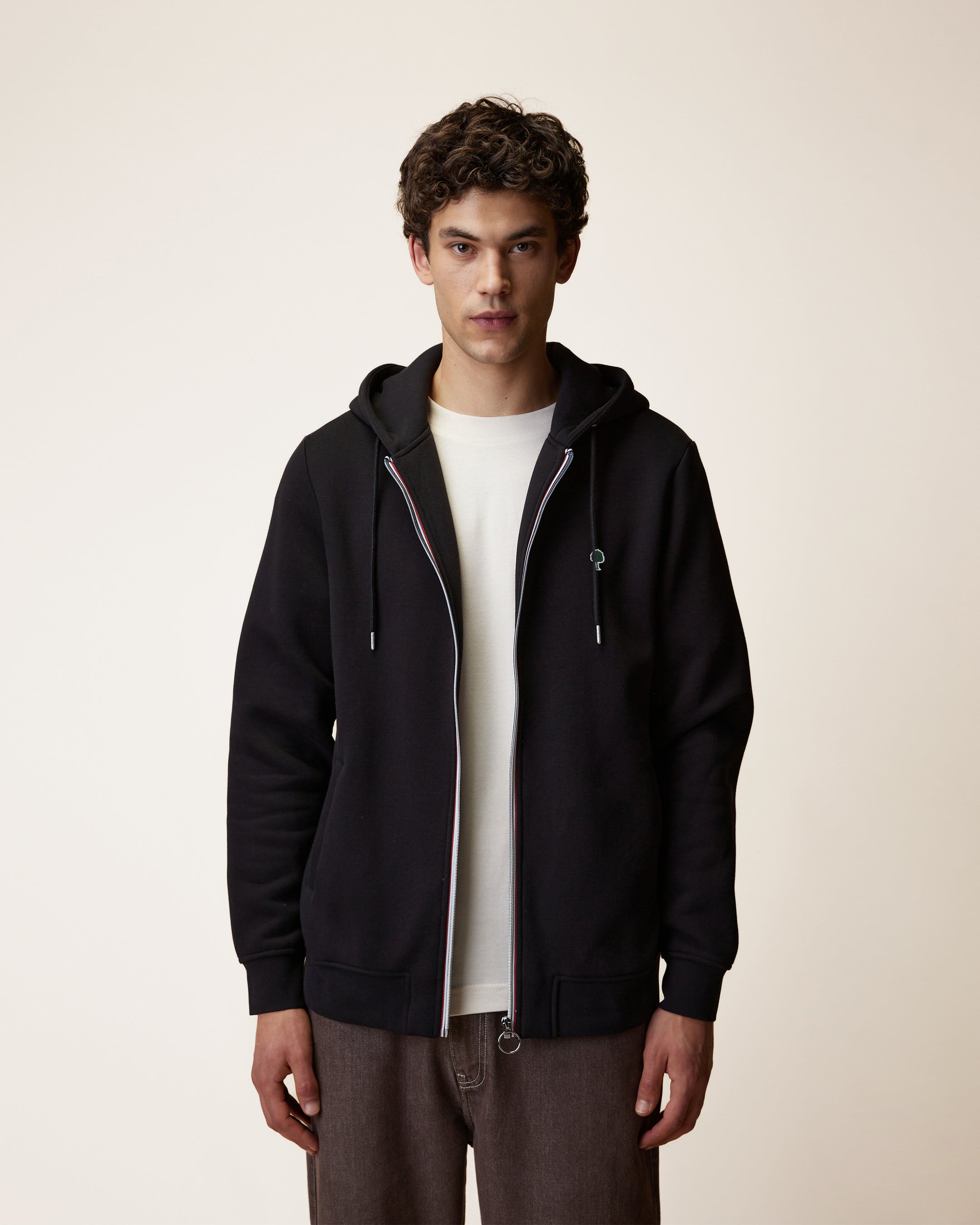 sweat-noir-coton-polyester-recycles-modele-mesnil-S3