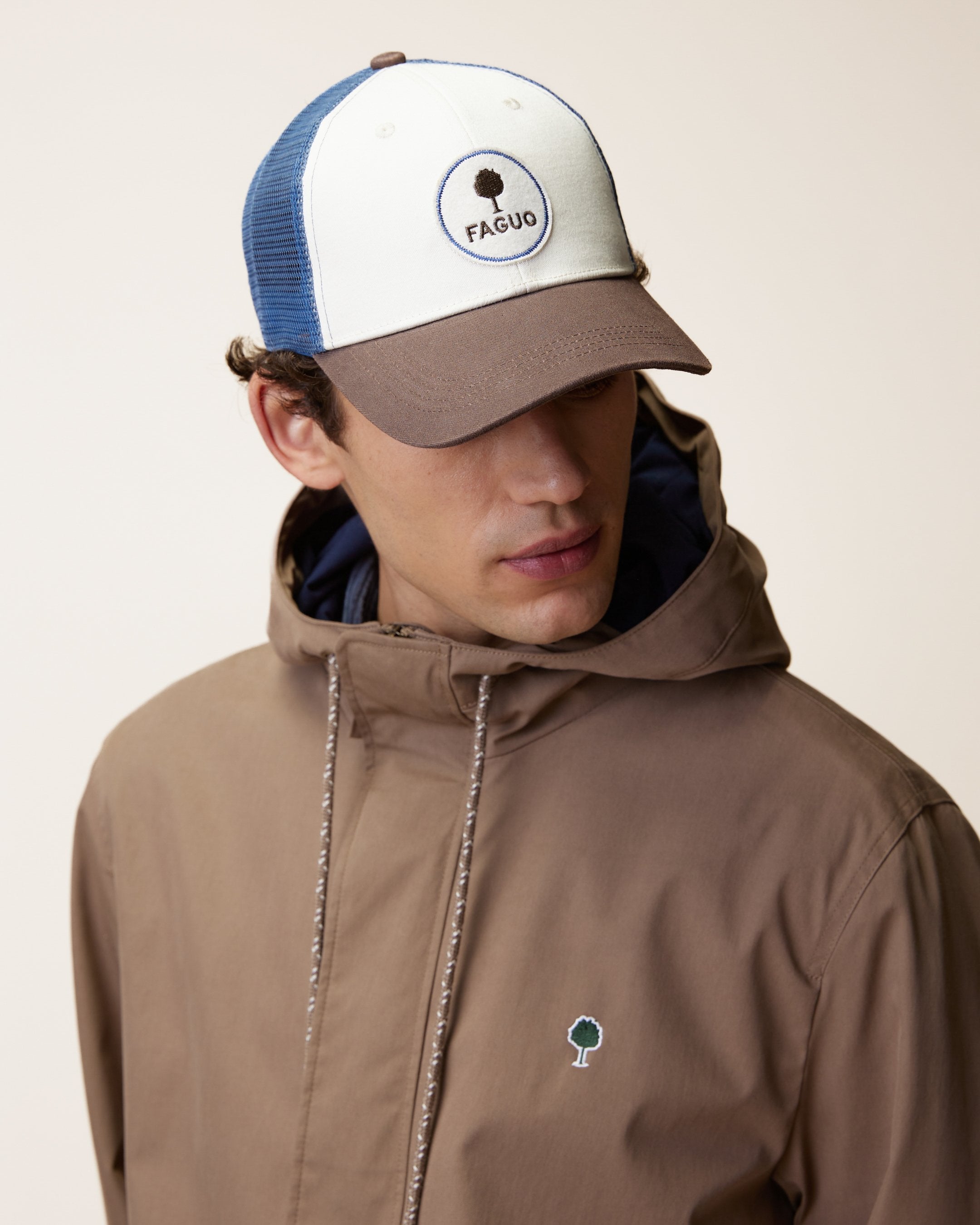 trucker-cap-woven-fw26-bei33-S1