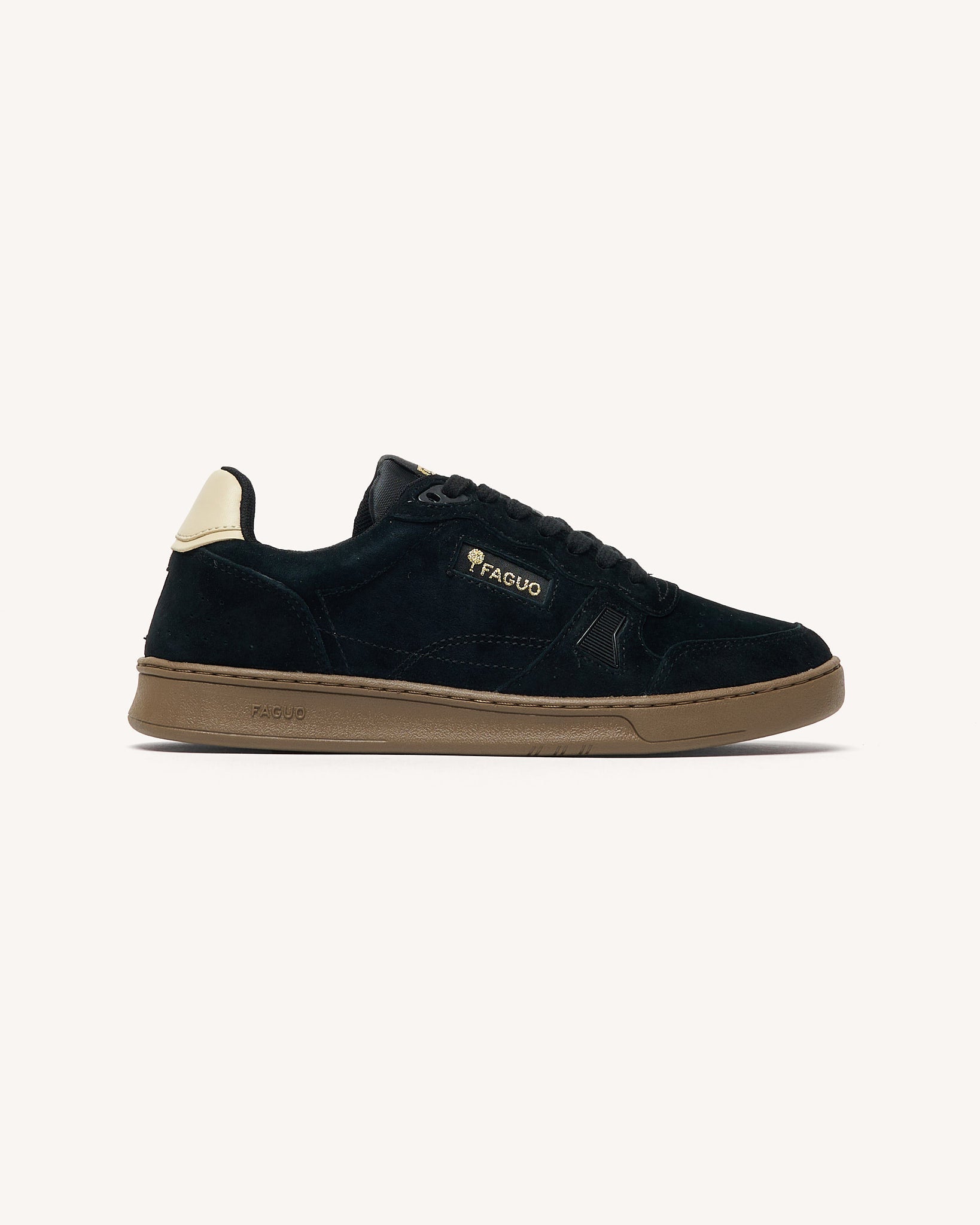 commute-1-suede-fw26-bla00-P1_variant