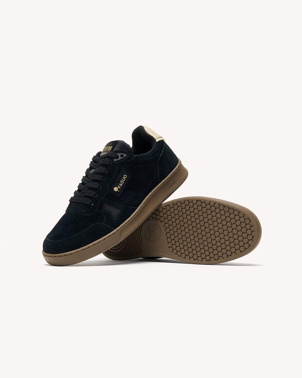commute-1-suede-fw26-bla00-P6