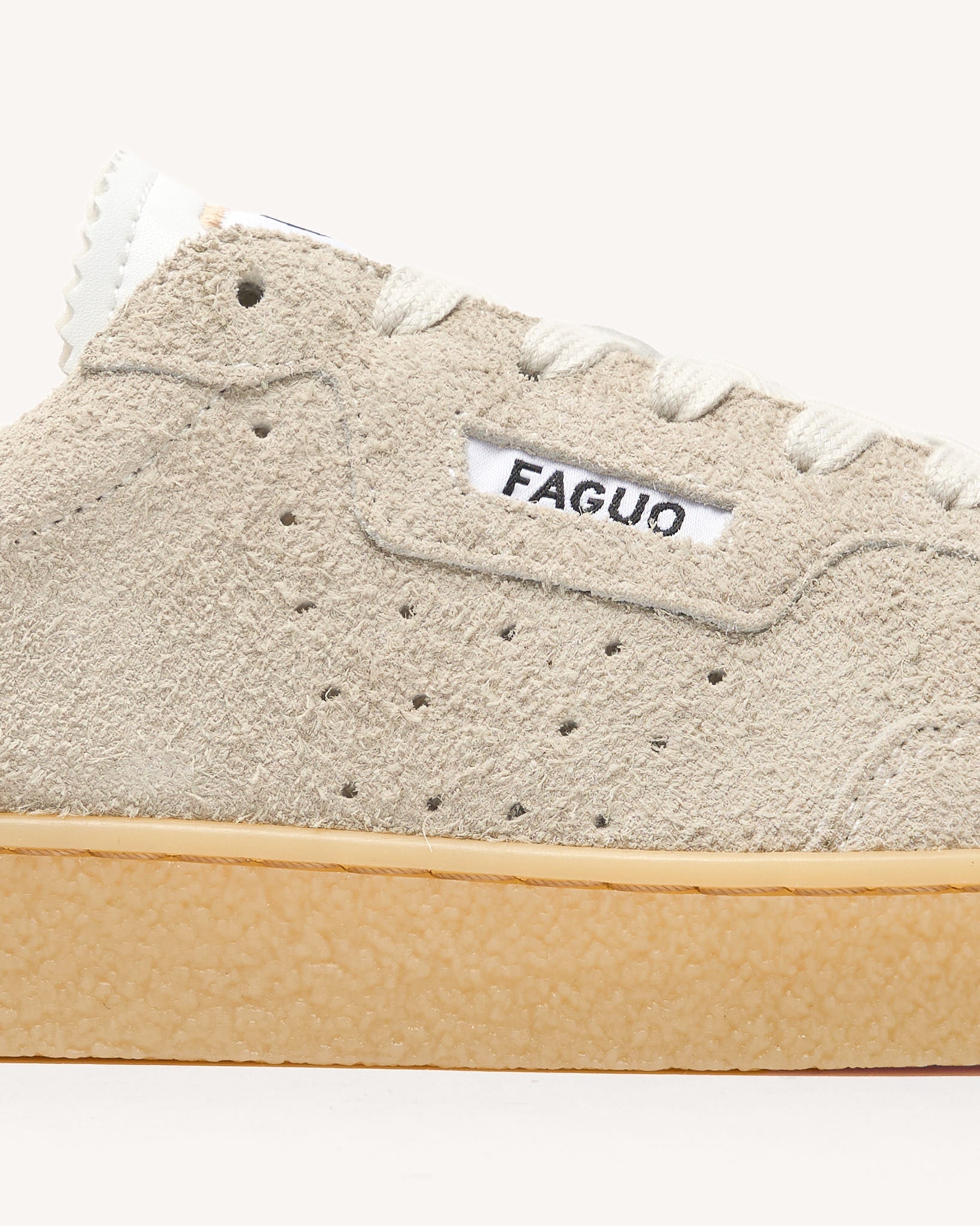 lumbo-suede-fw26-gry01-P5