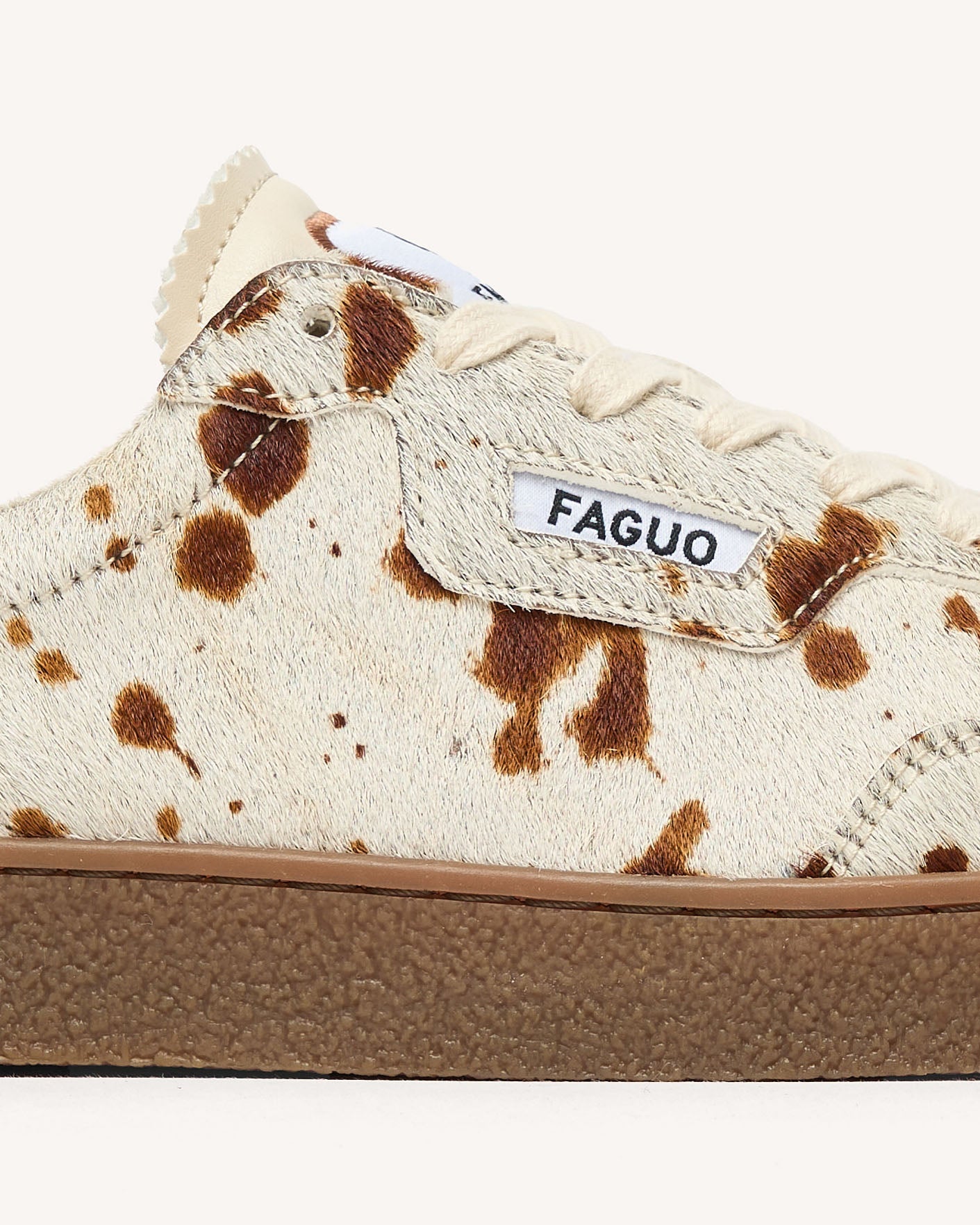 lumbo-suede-fw26-ecr44-P5