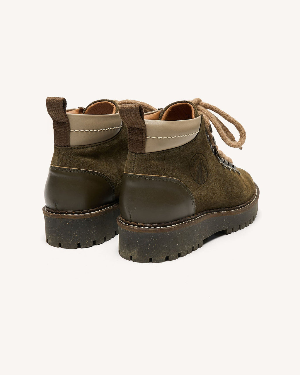 hawthorn-suede-fw26-kak00-P3