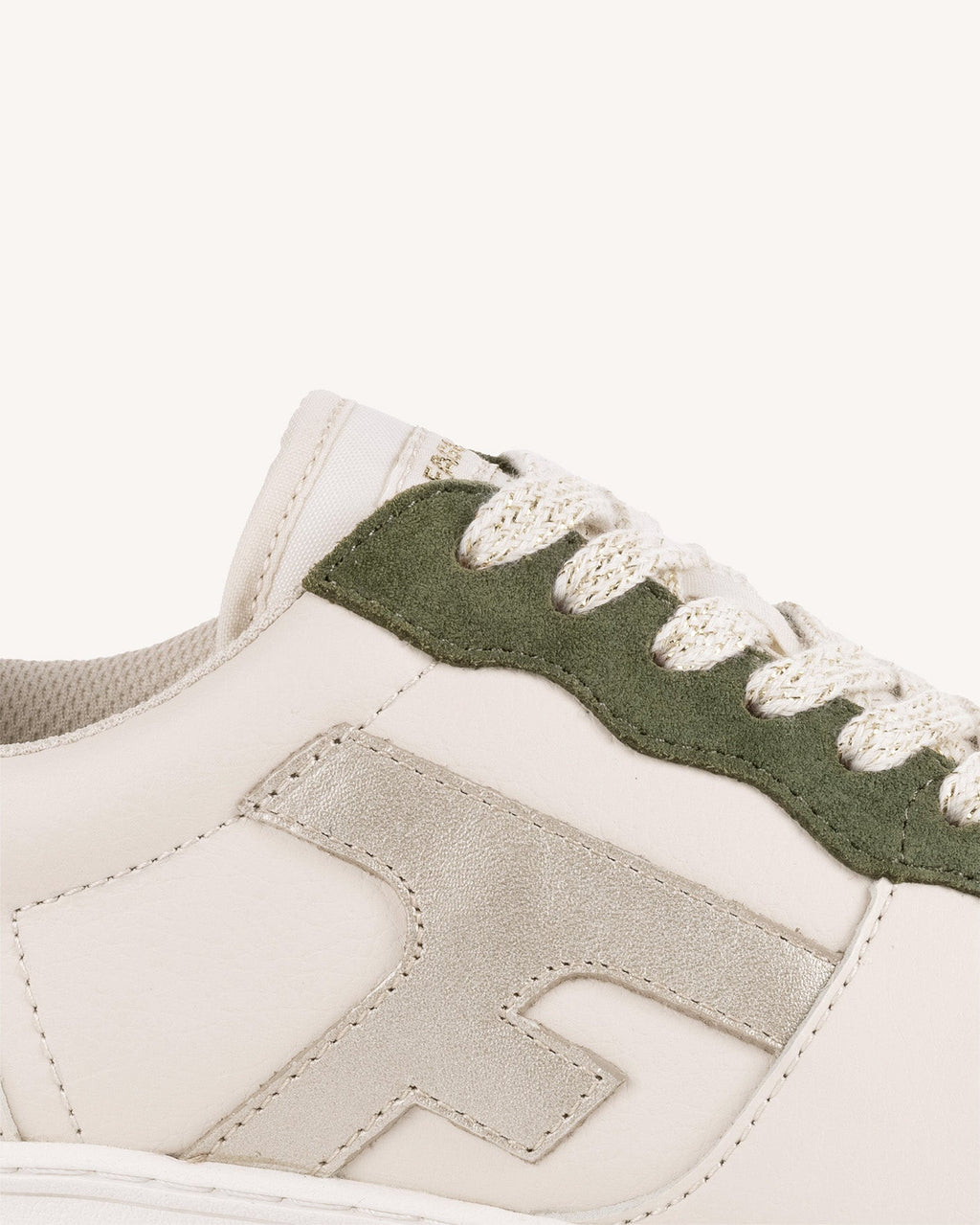 hazel-leather-sue-fw26-ecr64-P4