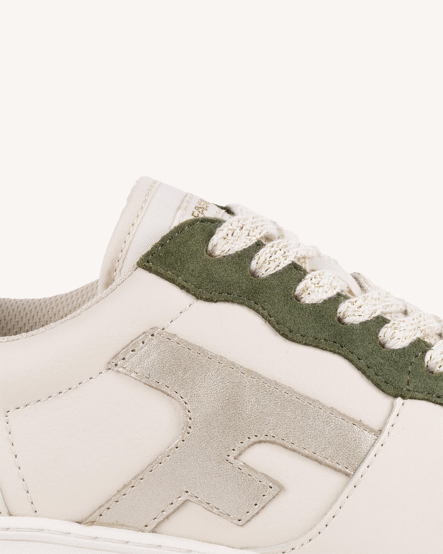 hazel-leather-sue-fw26-ecr64-P4