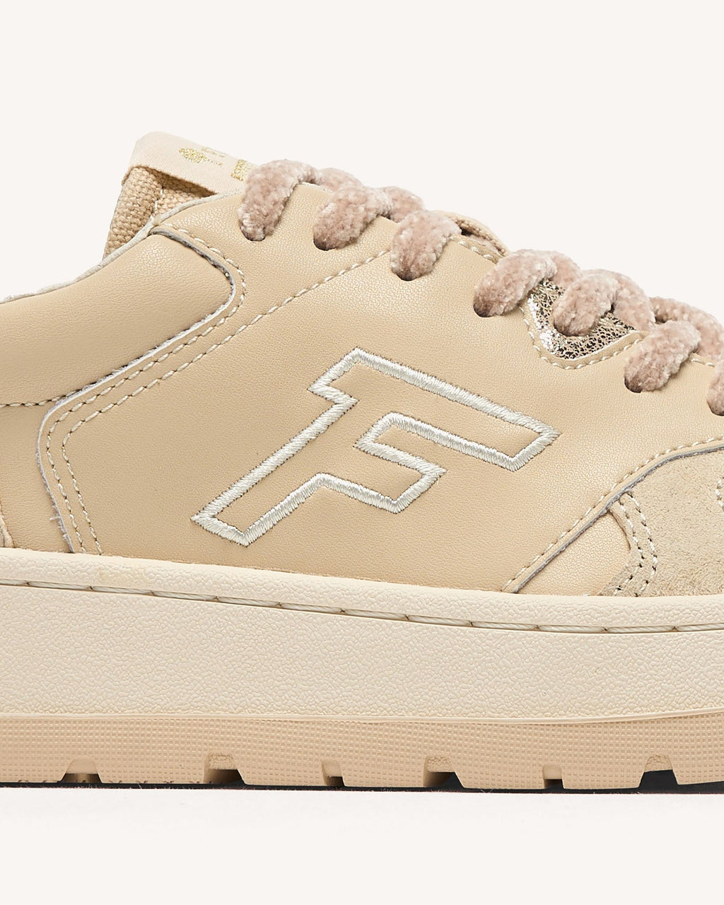 palmer-otd-leather-sue-fw26-bei01-P5