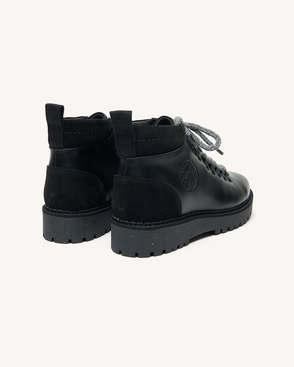 hawthorn-leer-suede-fw26-bla00-p3