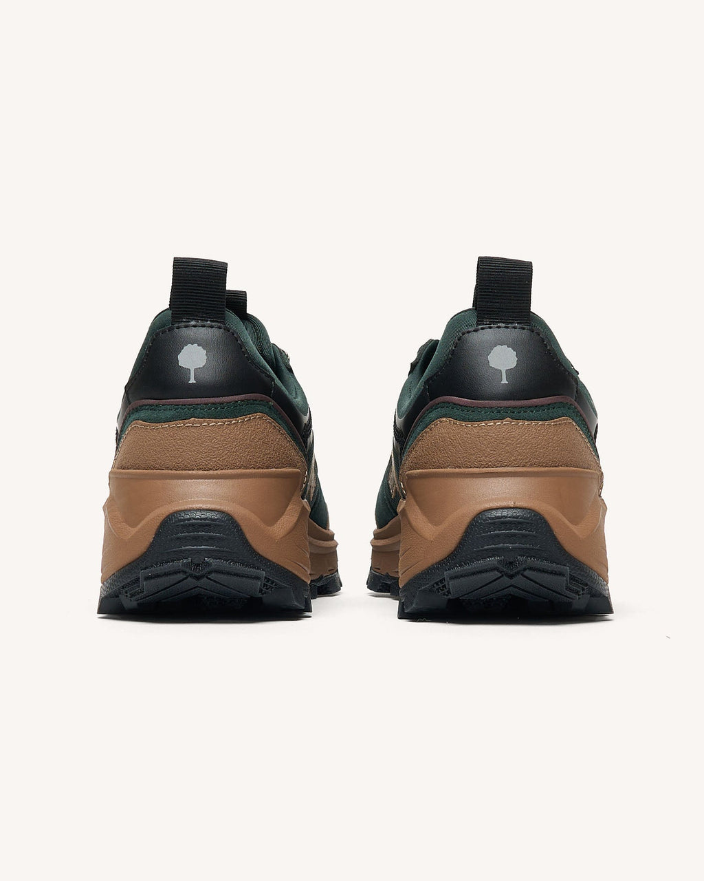 hazel-monstera-woven-suede-fw26-gre48-P4
