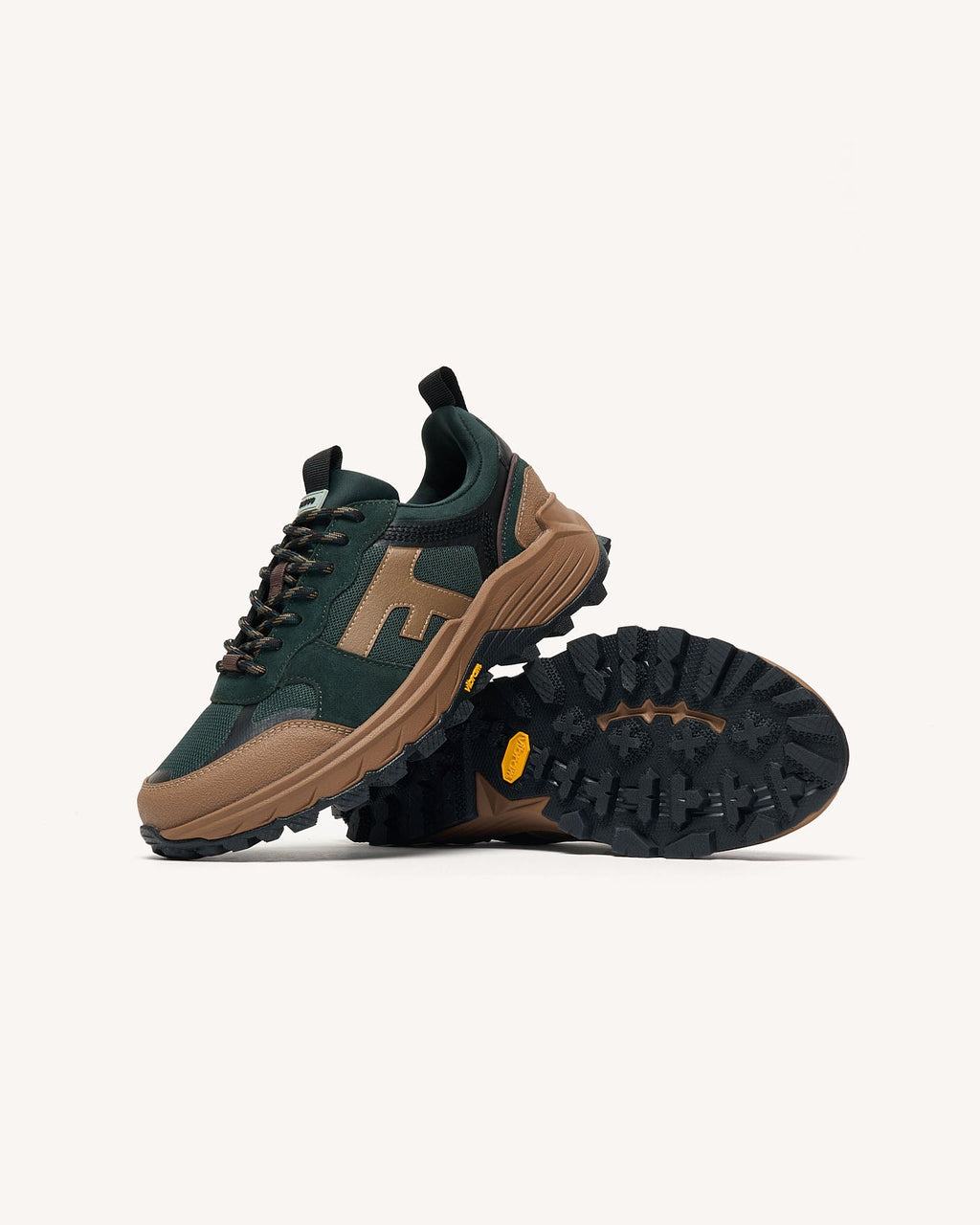 hazel-monstera-woven-suede-fw26-gre48-P6