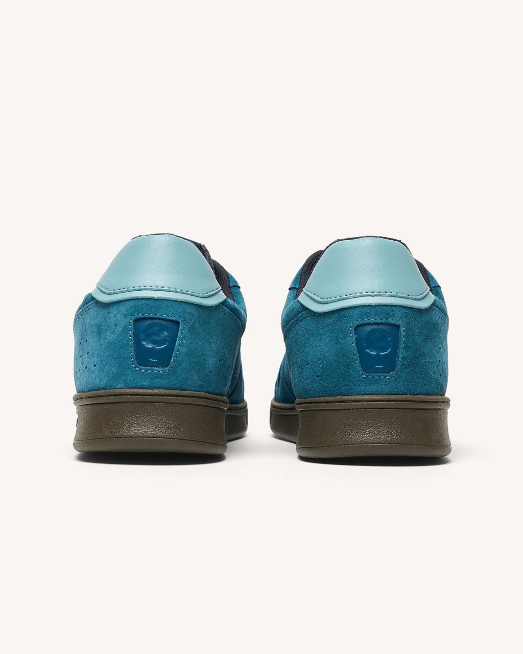 commute-1-suede-fw26-blu05-P4