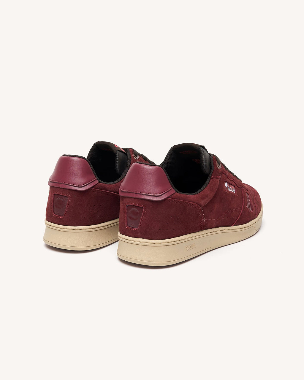 commute-1-suede-fw26-bur07-P3