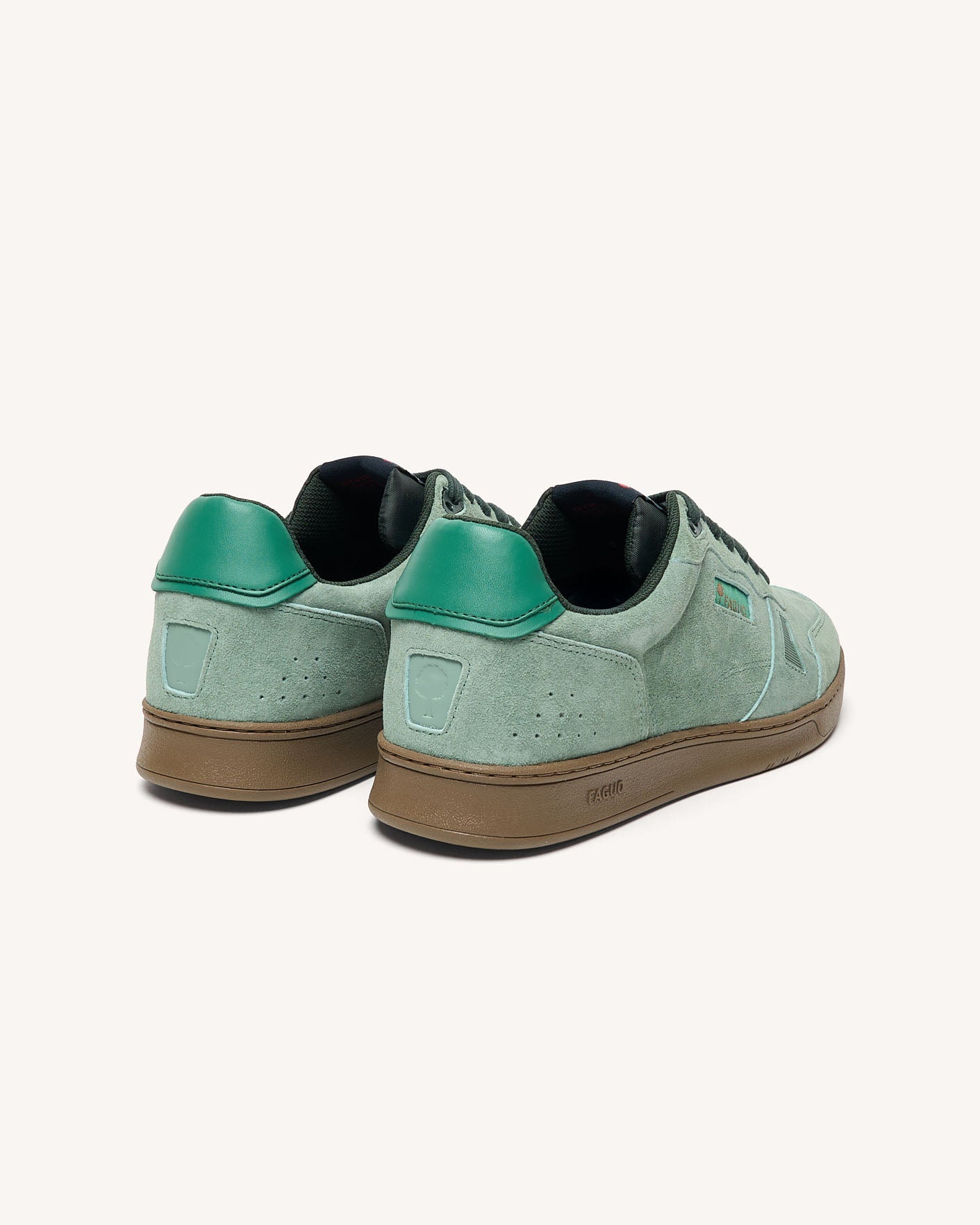 commute-1-suede-fw26-gre01-P3
