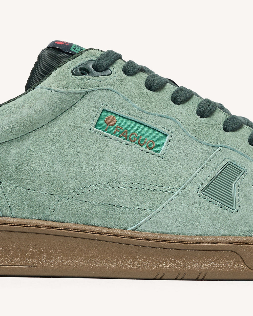 commute-1-suede-fw26-gre01-P5