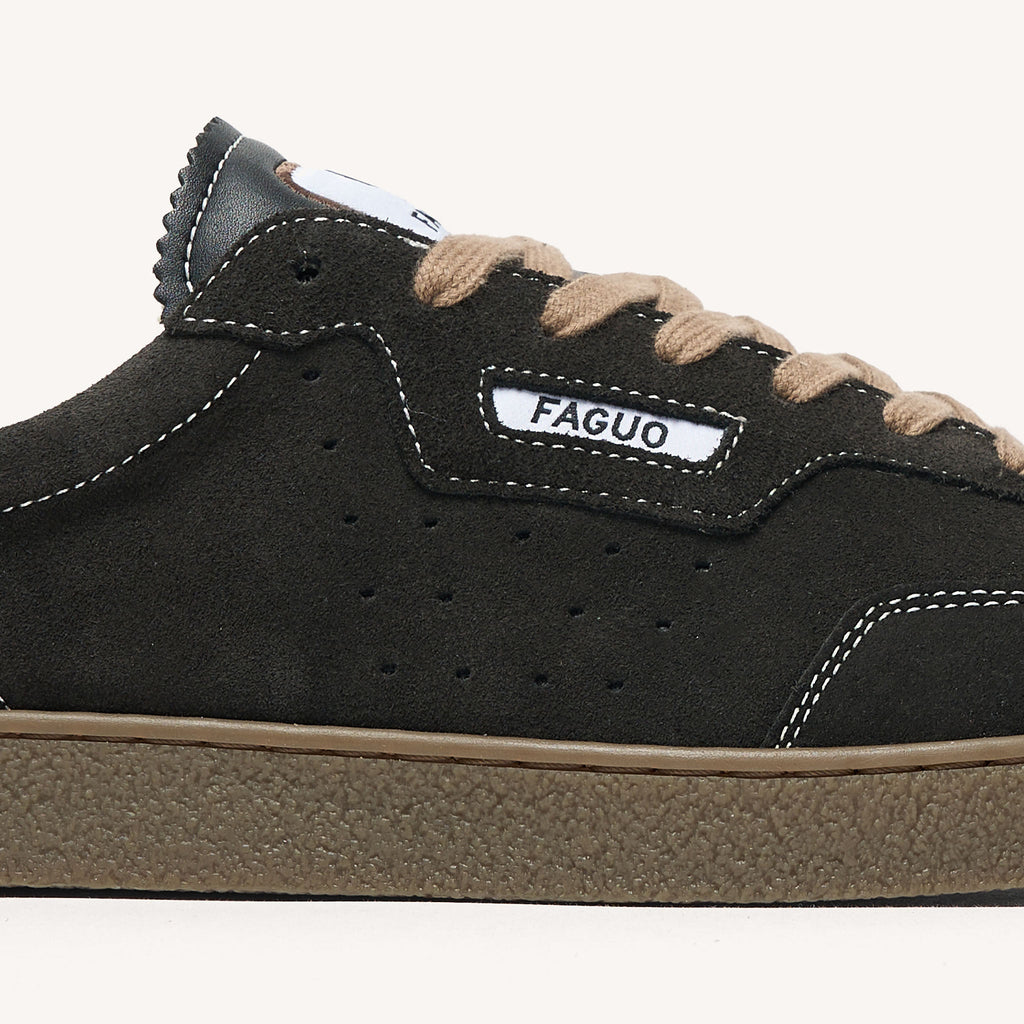 lumbo-suede-fw26-bla00-P5