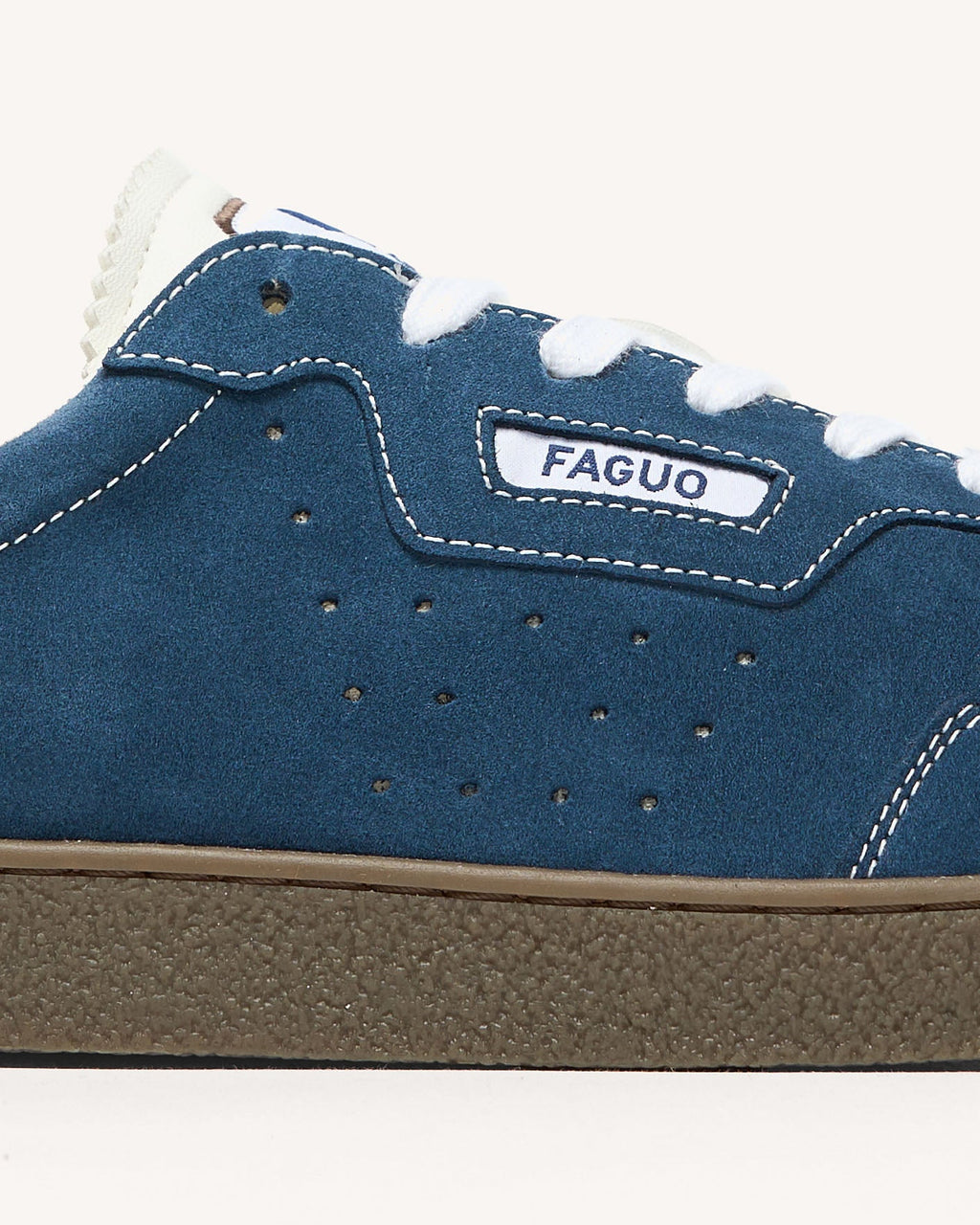 lumbo-suede-fw26-nav19-P5