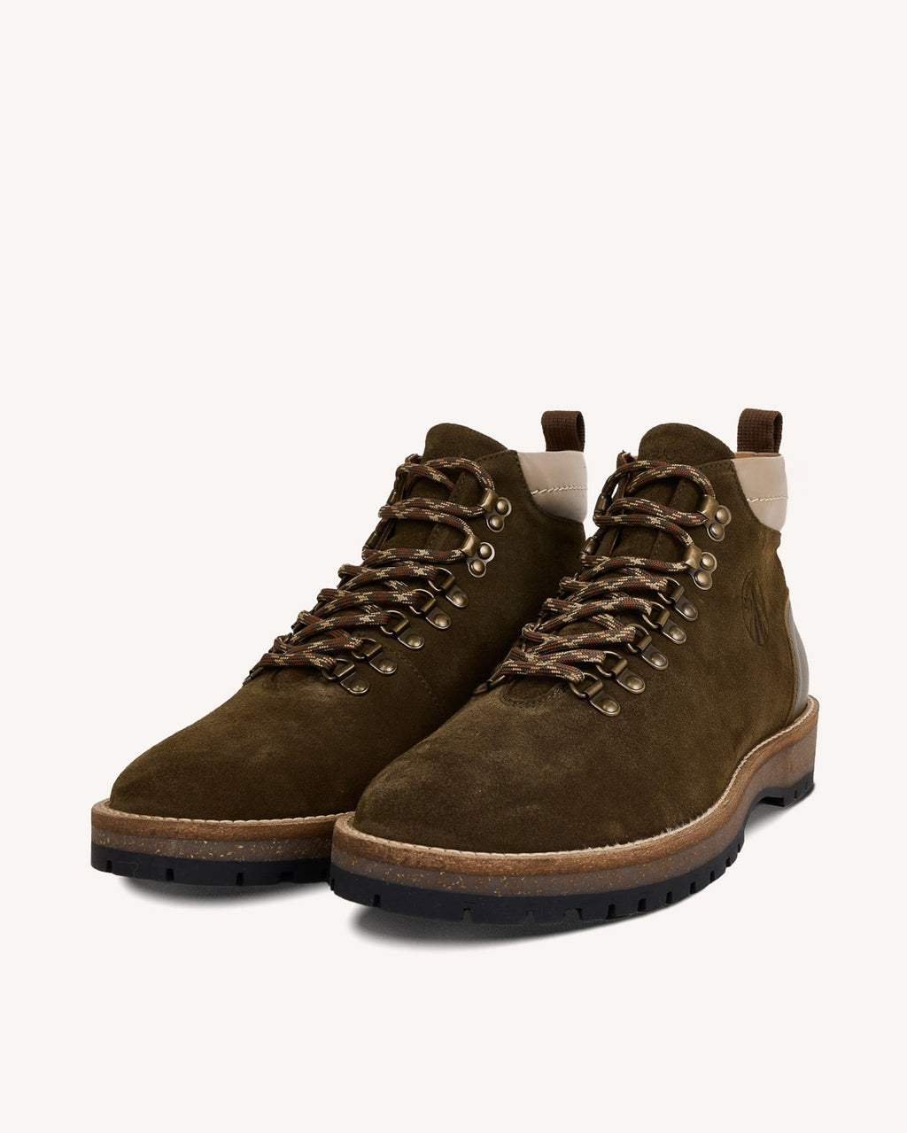 hawthorn-suede-fw26-kak00-1-P2