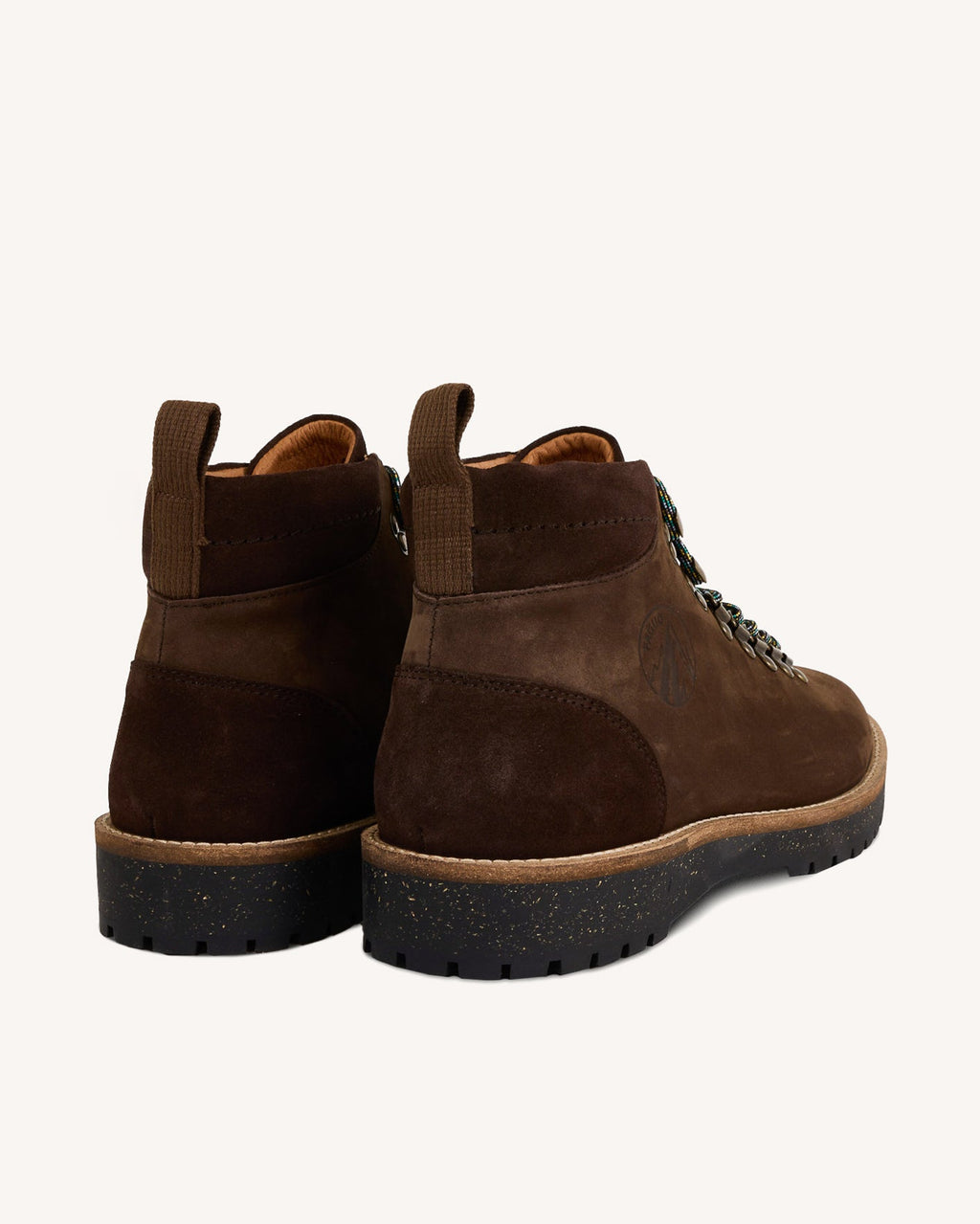 hawthorn-suede-fw26-bro00-p3