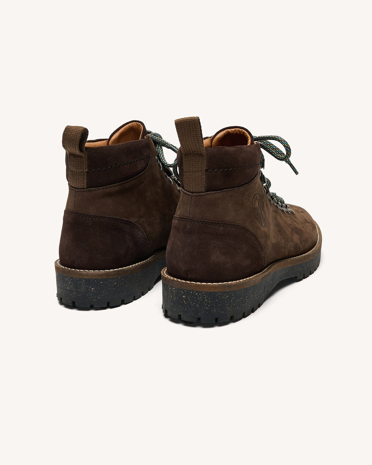hawthorn-suede-fw26-bro00-p3