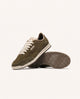 Sneakers van bruin suède