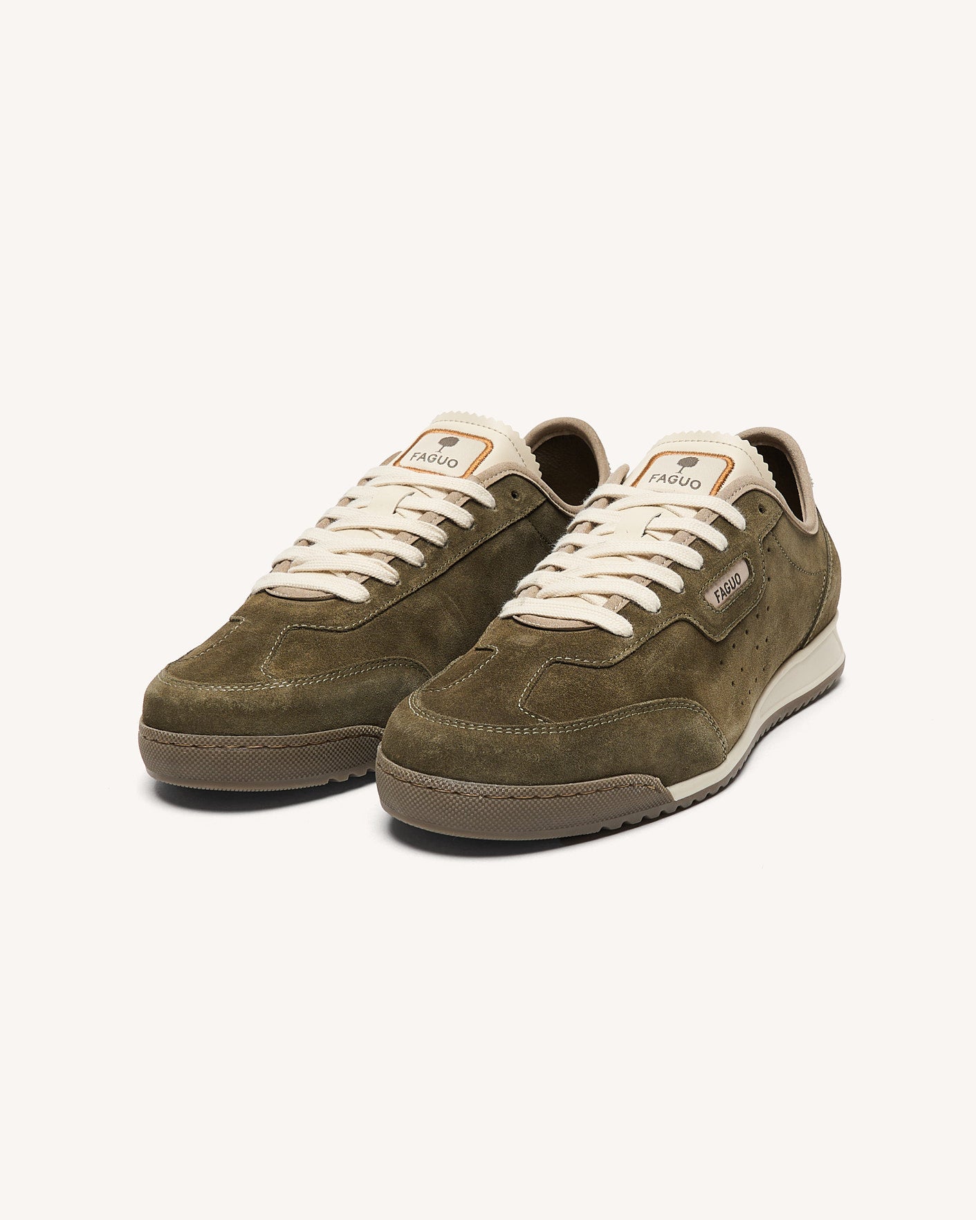 woodrun-suede-fw26-kak00-P2