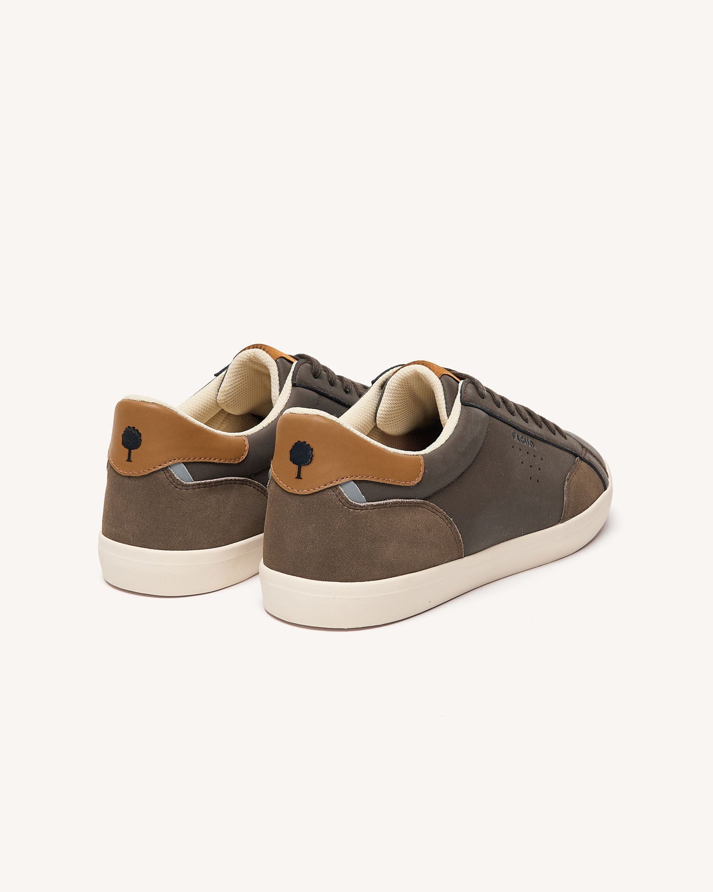 juniper-woven-no-woven-fw26-bro00-P3