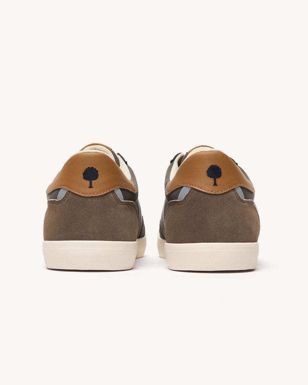 juniper-woven-no-woven-fw26-bro00-P4