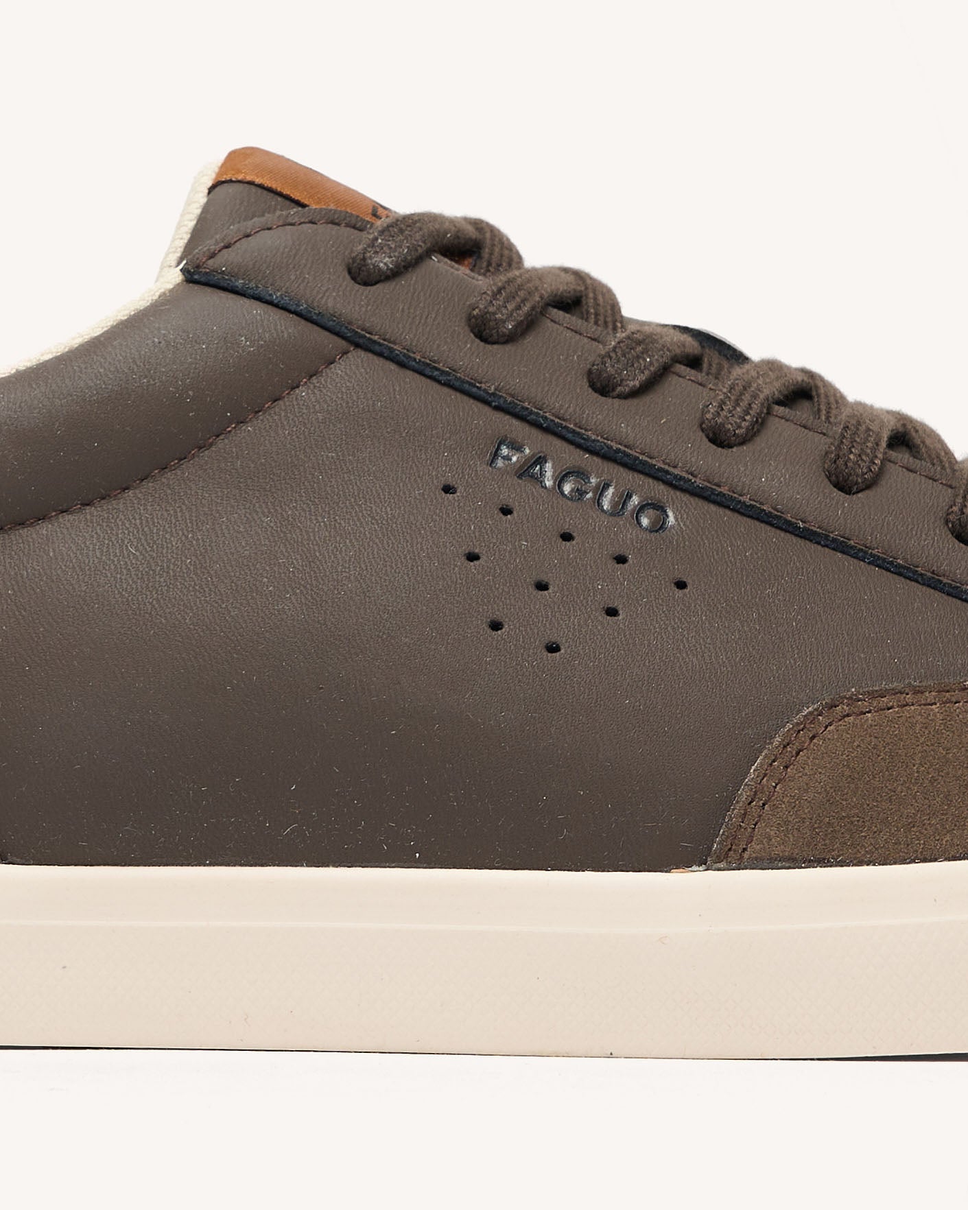 juniper-woven-no-woven-fw26-bro00-P5