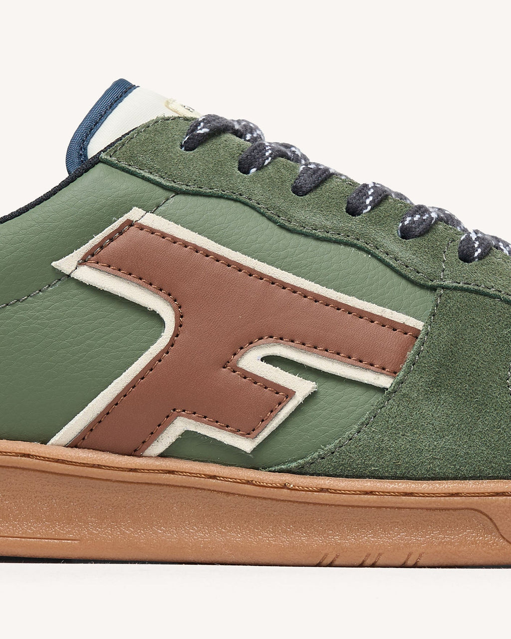 hazel-leather-sue-fw26-kak10-P5
