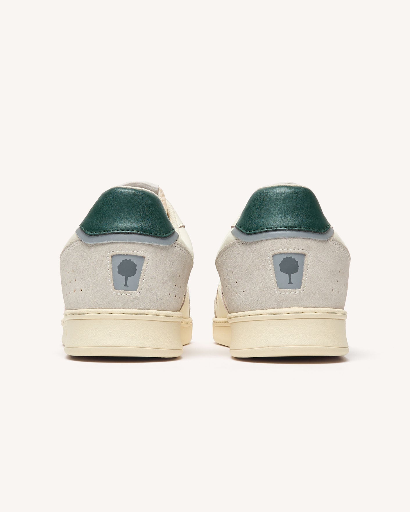 commute-1-leather-sue-fw26-whi82-P4