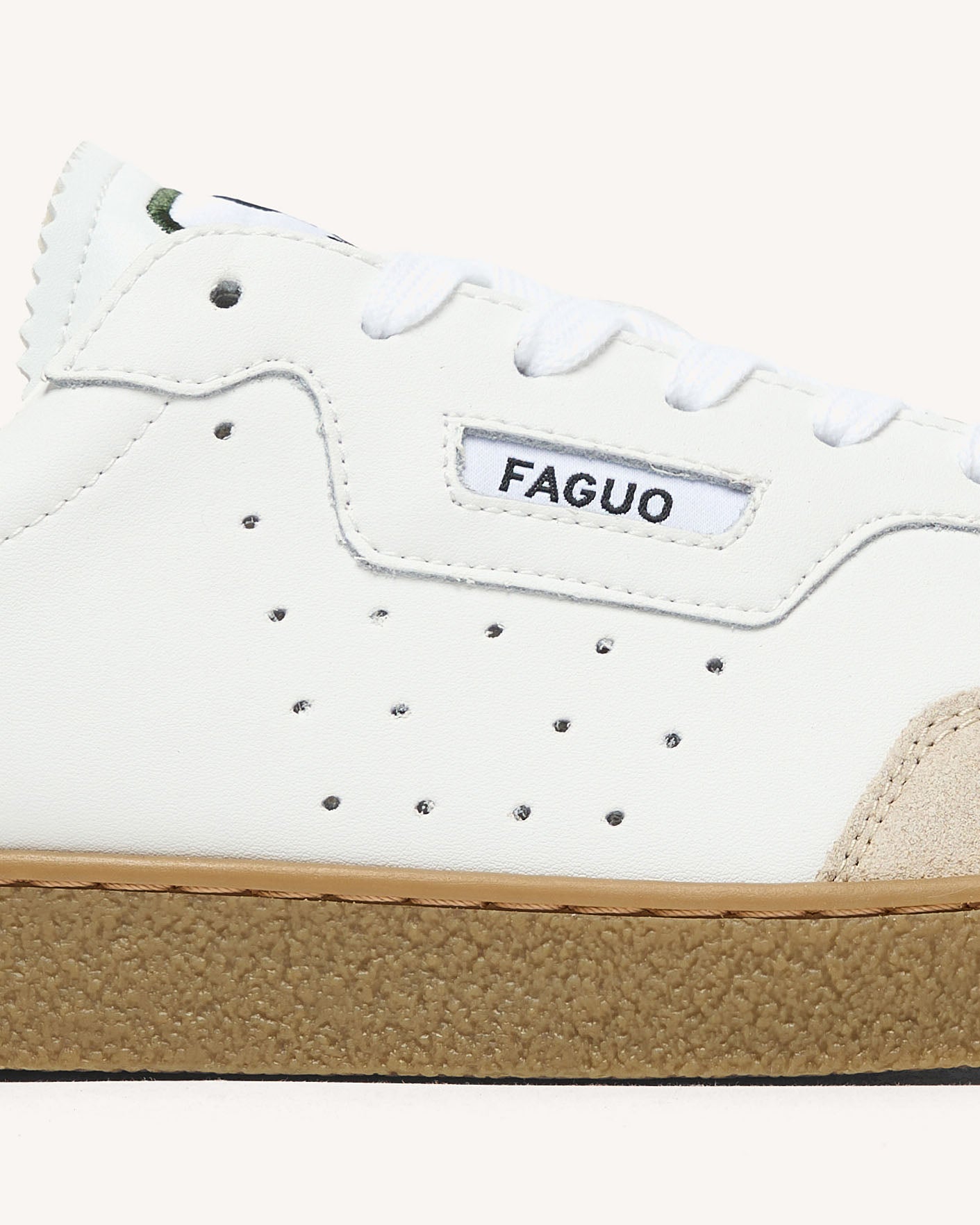 lumbo-leather-sue-fw26-whi82-P5