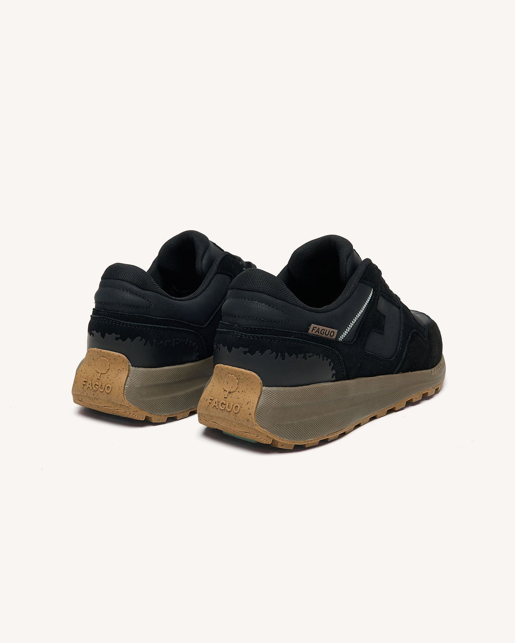 limwood-leather-sue-fw26-bla00-P3