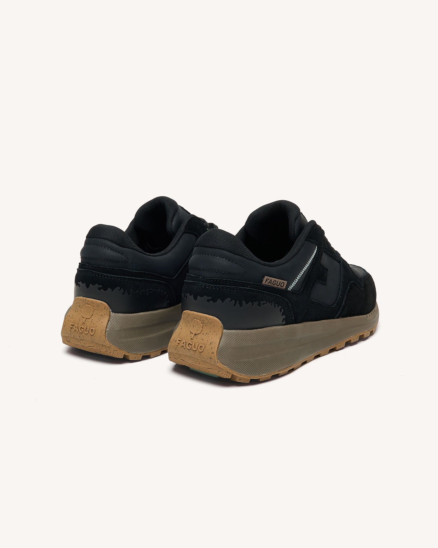 limwood-leather-sue-fw26-bla00-P3