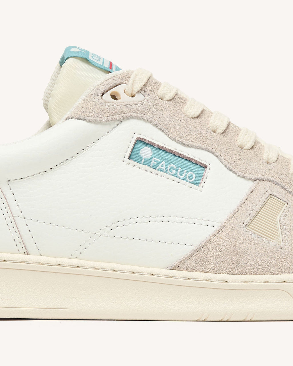 commute-1-leather-sue-fw26-whi38-P5