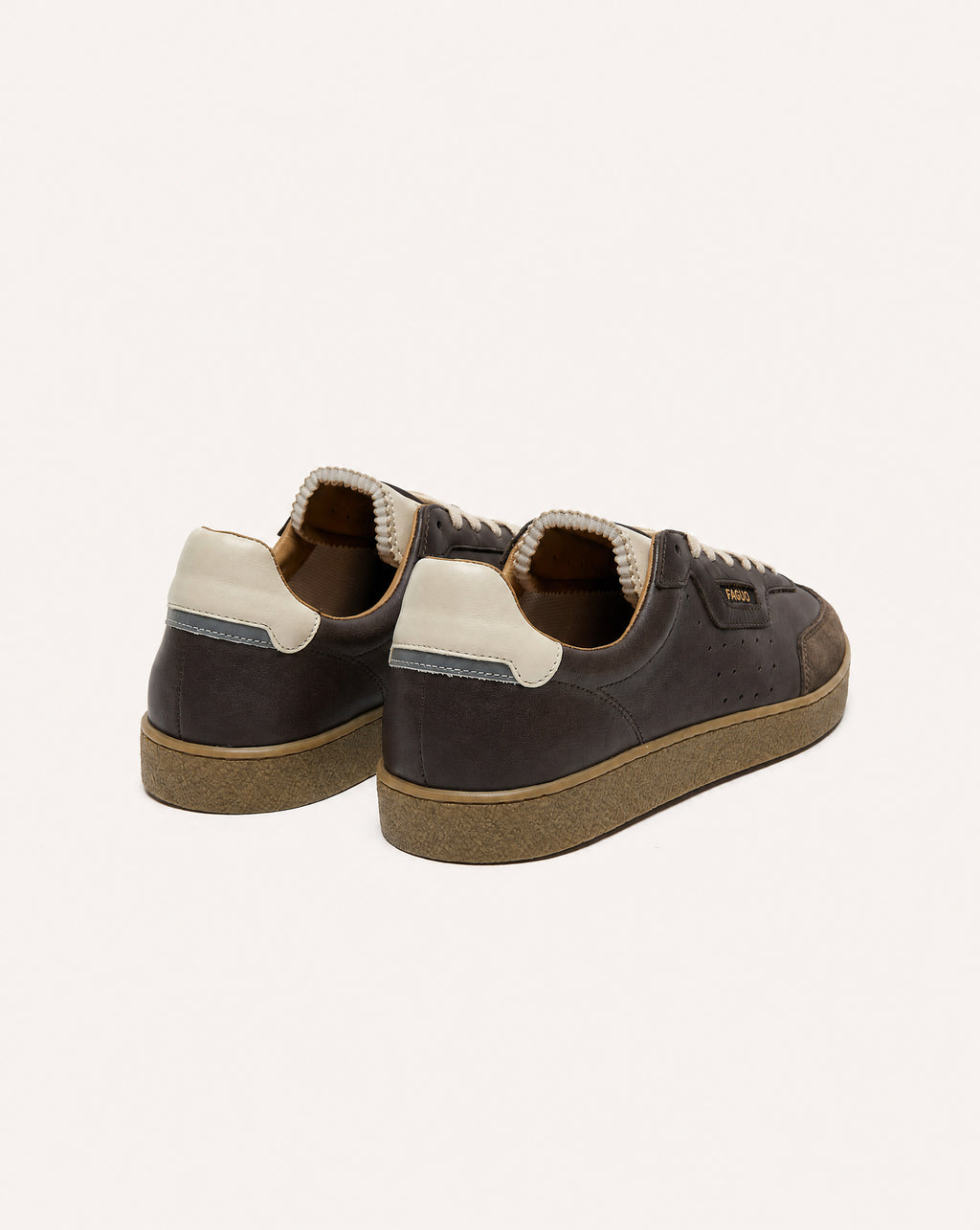 Baskets en cuir marron chocolat