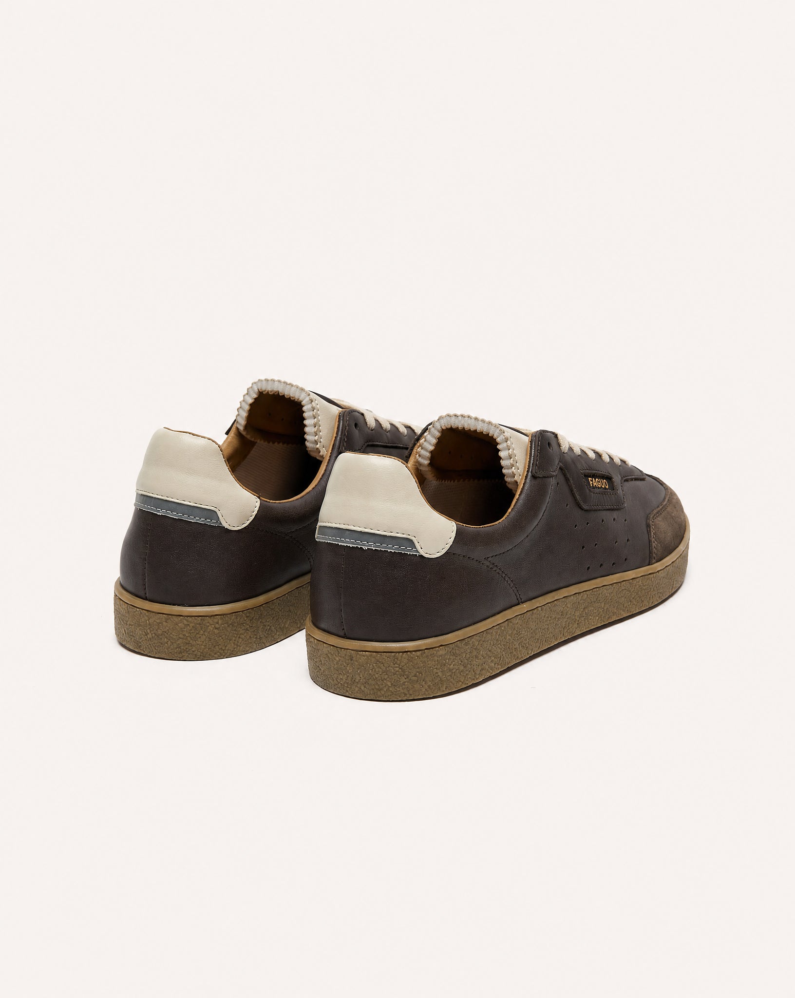 Baskets en cuir marron chocolat