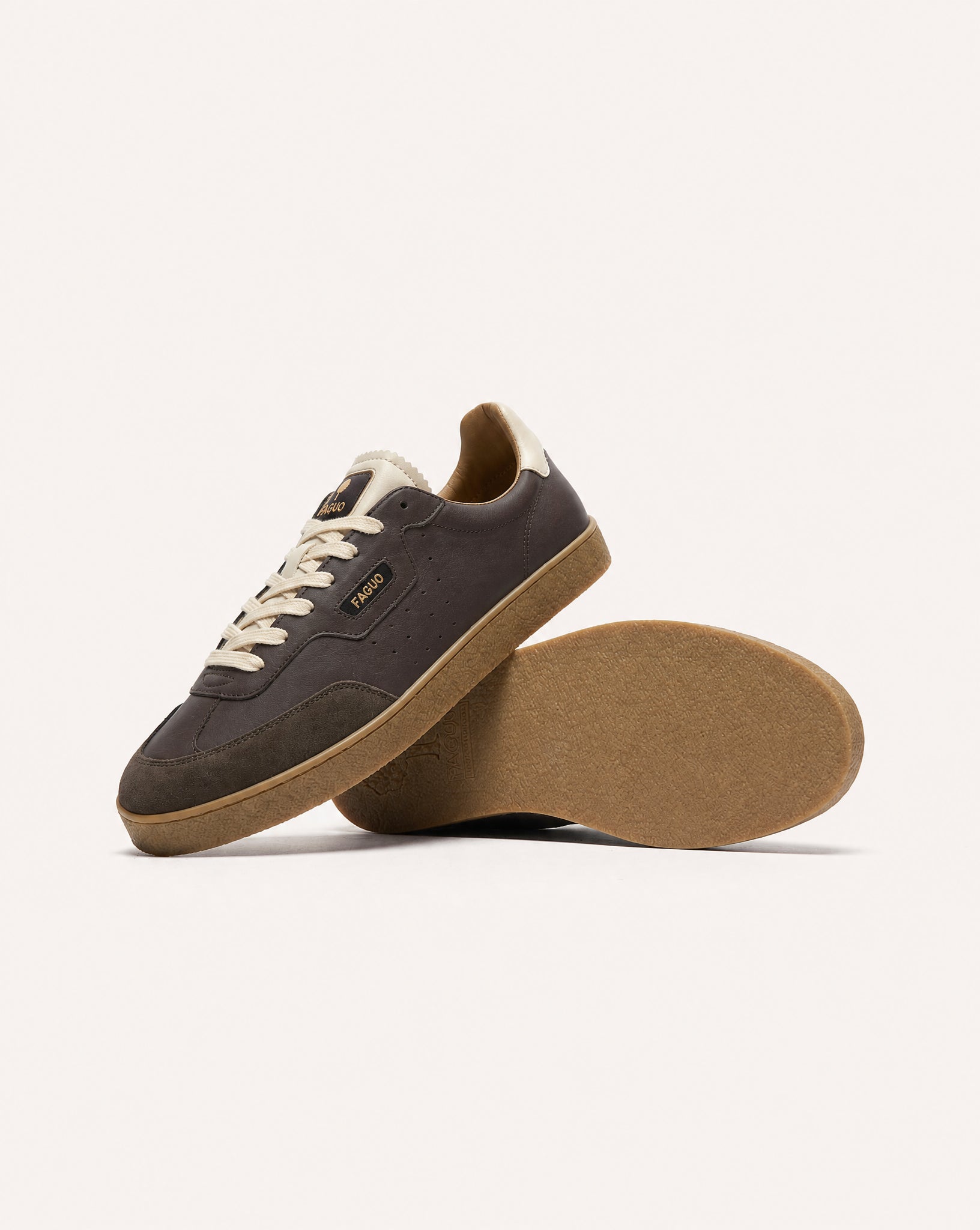 Baskets en cuir marron chocolat
