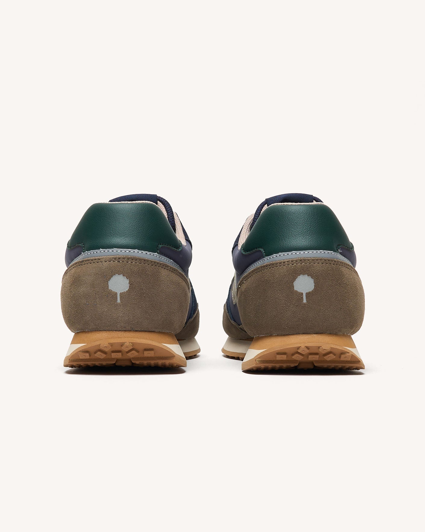 elm-woven-suede-fw26-nav77-P4
