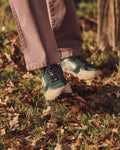 hazel-monstera-geweven-suede-fw26-gre48-1-o1