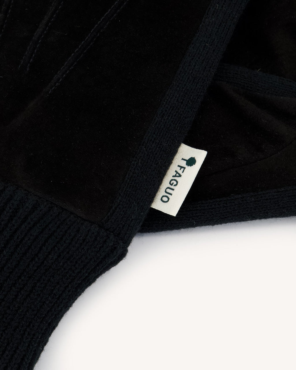 gloves-mix-woven-fw26-bla00-P2