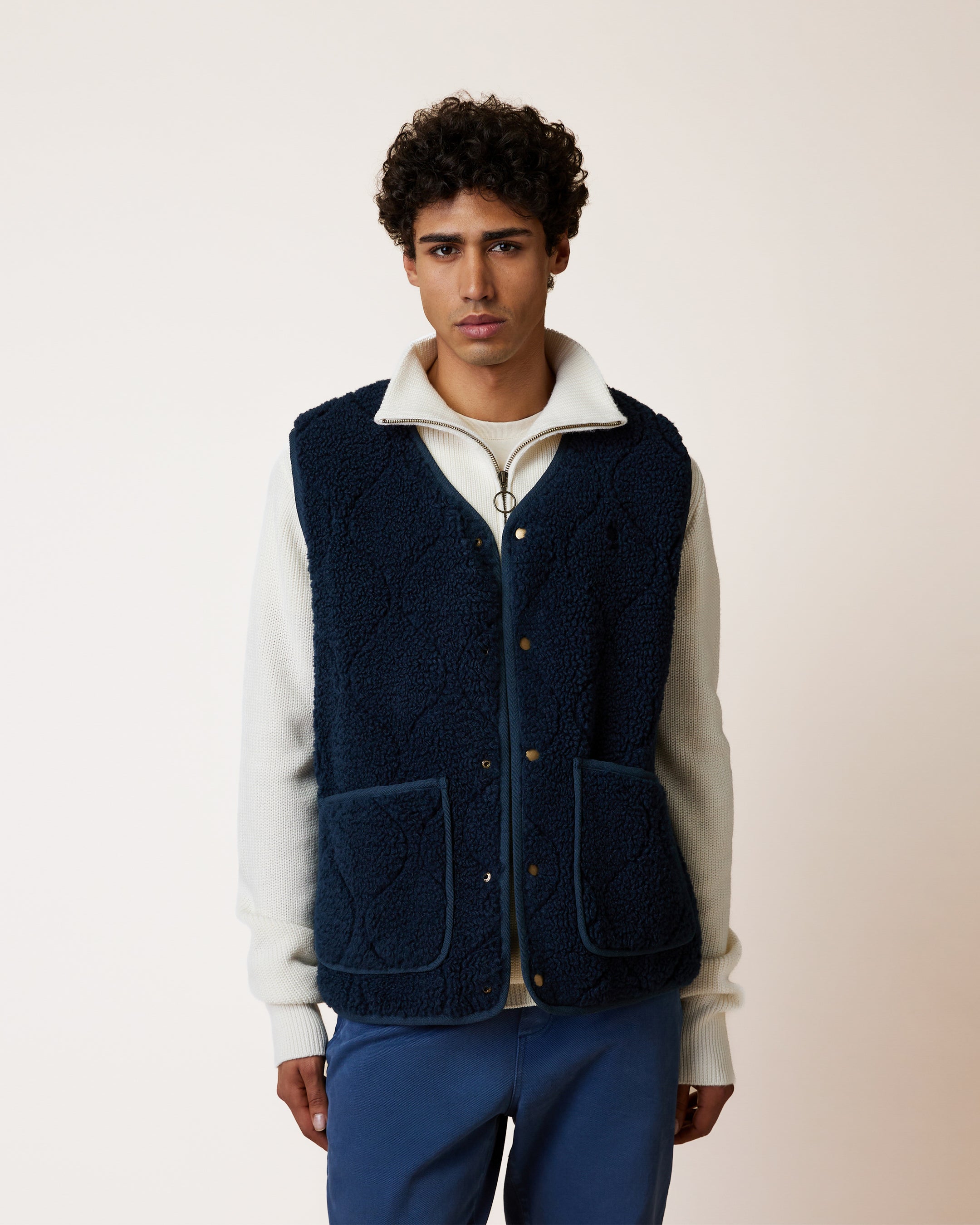 esterel-woven-fw26-nav02-S3